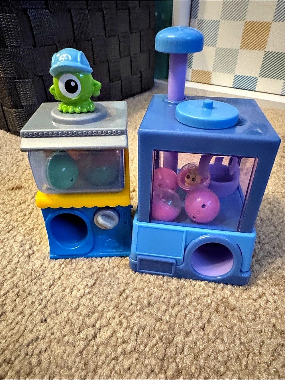 Disney Doorables Squish'alots Squish Machine Blue & Green